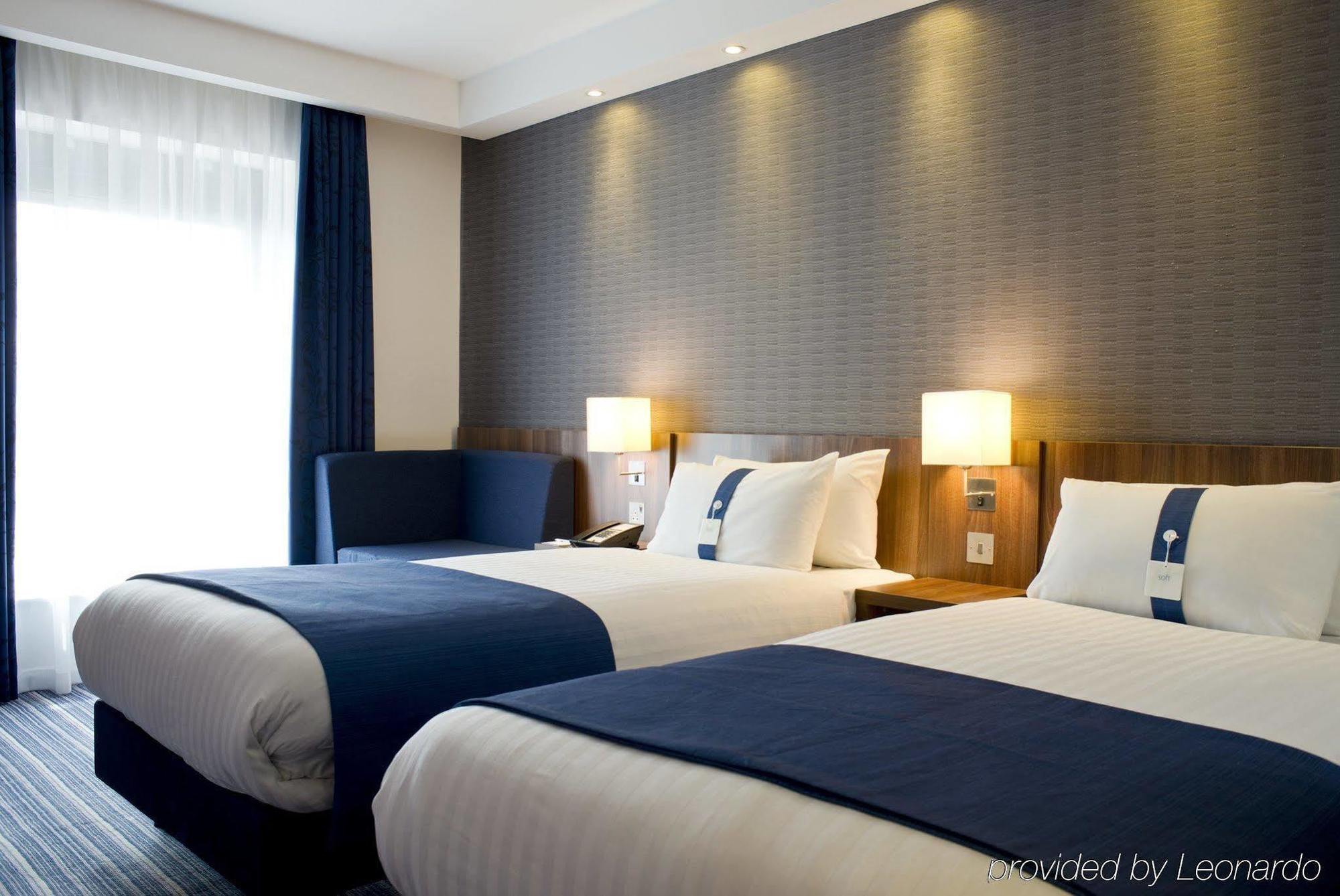 Holiday Inn Express Dunstable, An Ihg Hotel Room photo